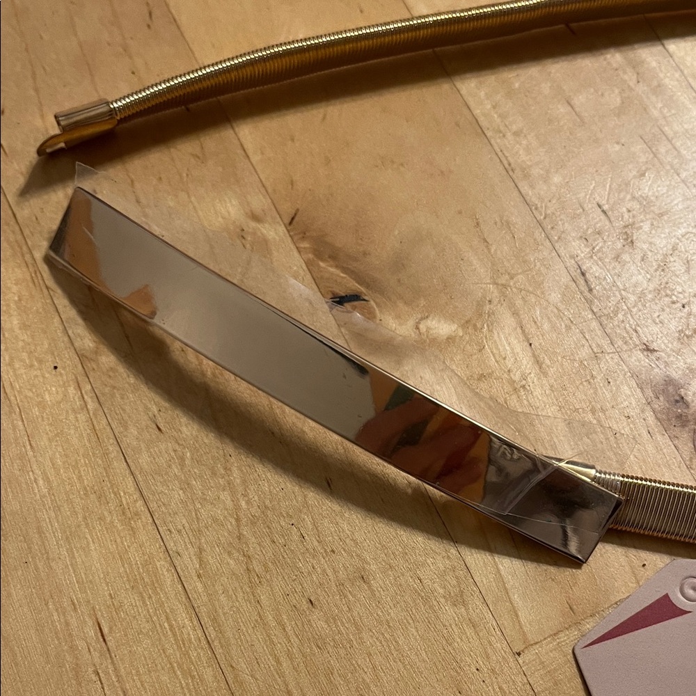 Rose Gold Women's Stretch Belt New in Package - Picture 2 of 5